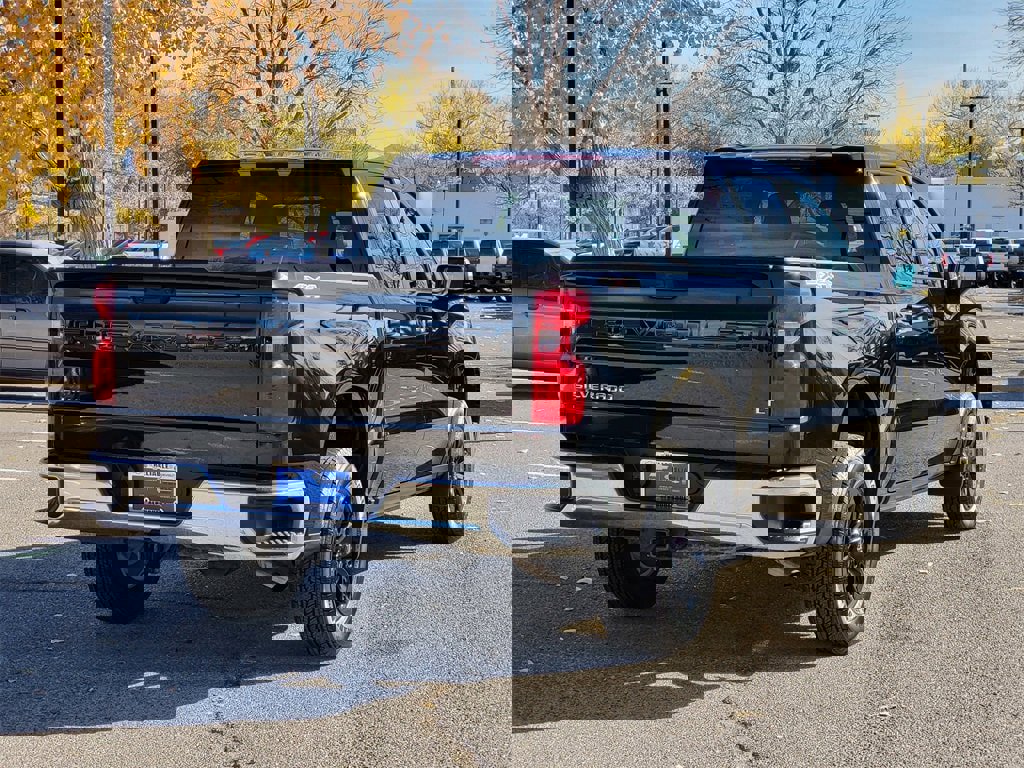 Certified 2025 Chevrolet Silverado 1500 LT image 3