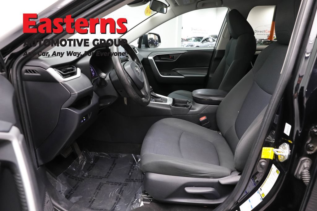 Used 2020 Toyota RAV4 LE w/ All Weather Liner Package AWD/4WD image 13