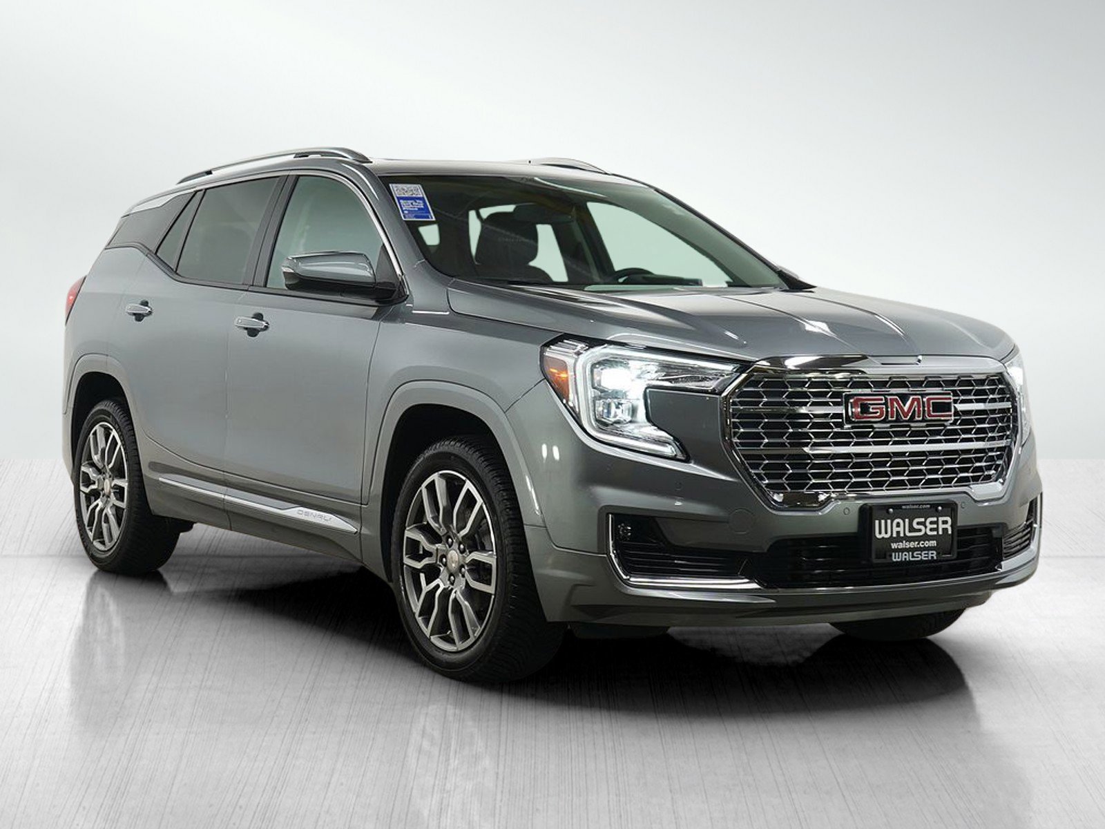 Used 2023 GMC Terrain Denali AWD/4WD image 7