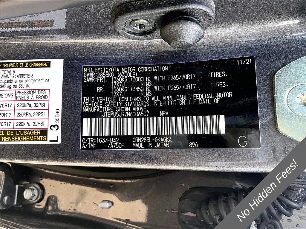 Used 2022 Toyota 4Runner SR5 AWD/4WD image 29