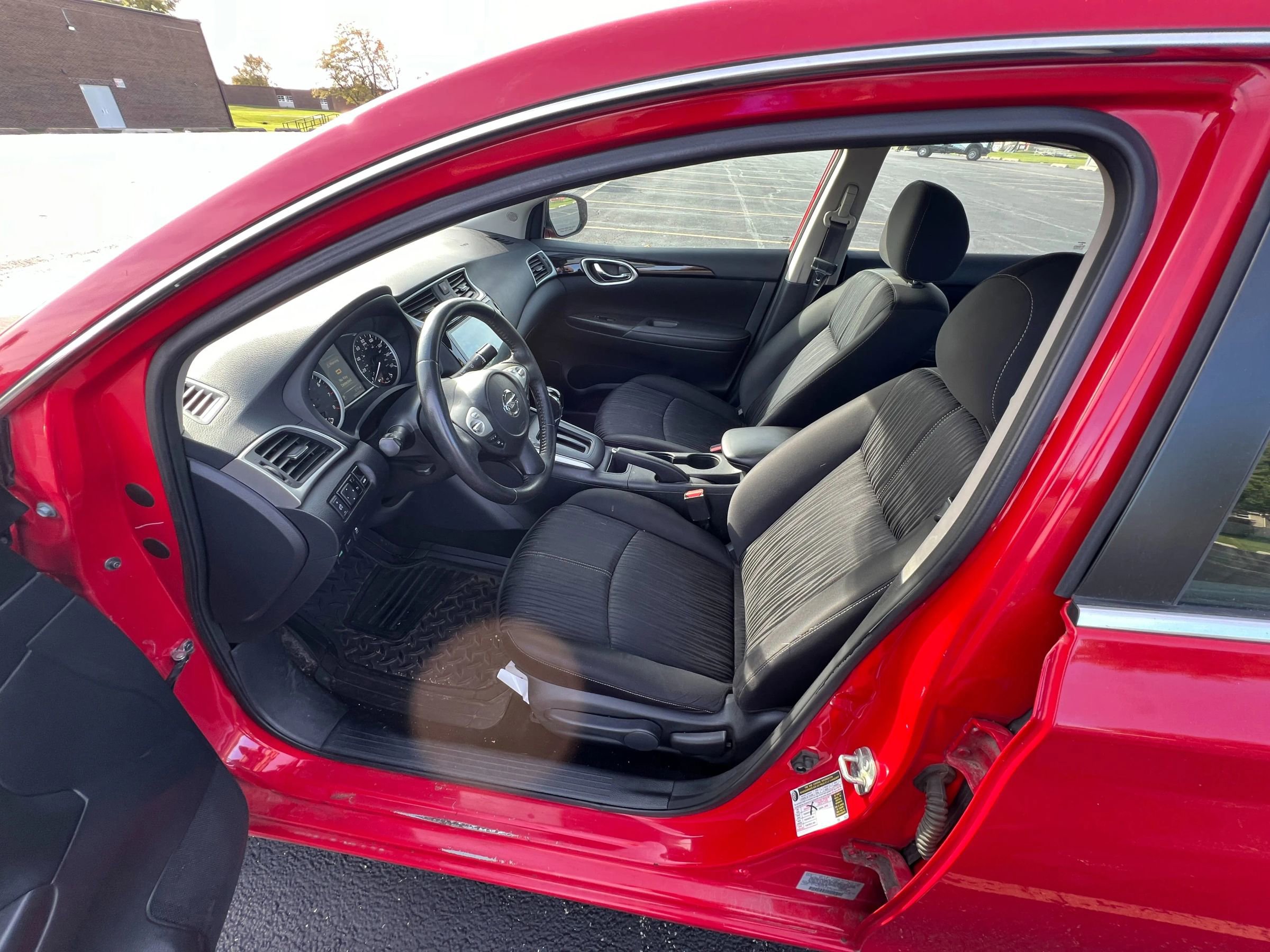 Used 2018 Nissan Sentra SV image 19