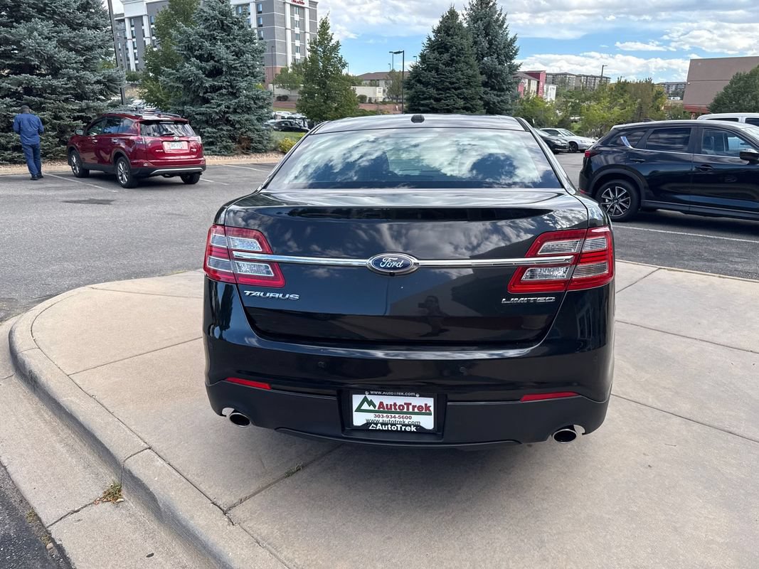 Used 2013 Ford Taurus Limited FWD image 7