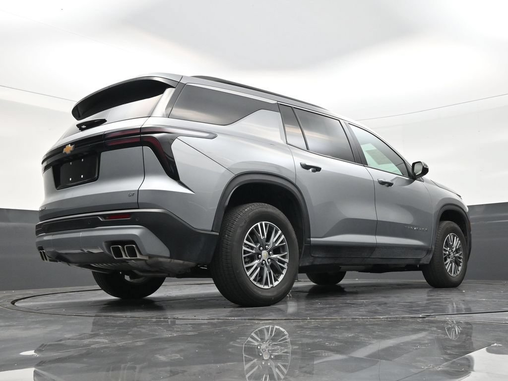 Used 2024 Chevrolet Traverse LT FWD image 23