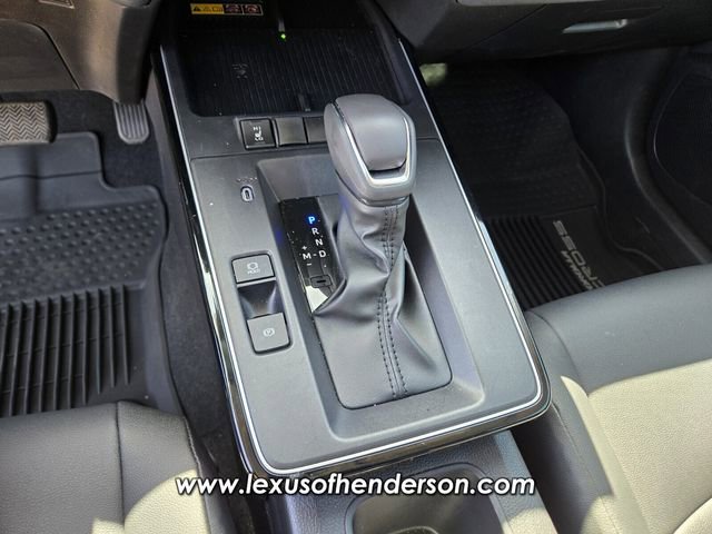 Used 2026 Toyota Corolla Cross XLE w/ Convenience Package FWD image 30
