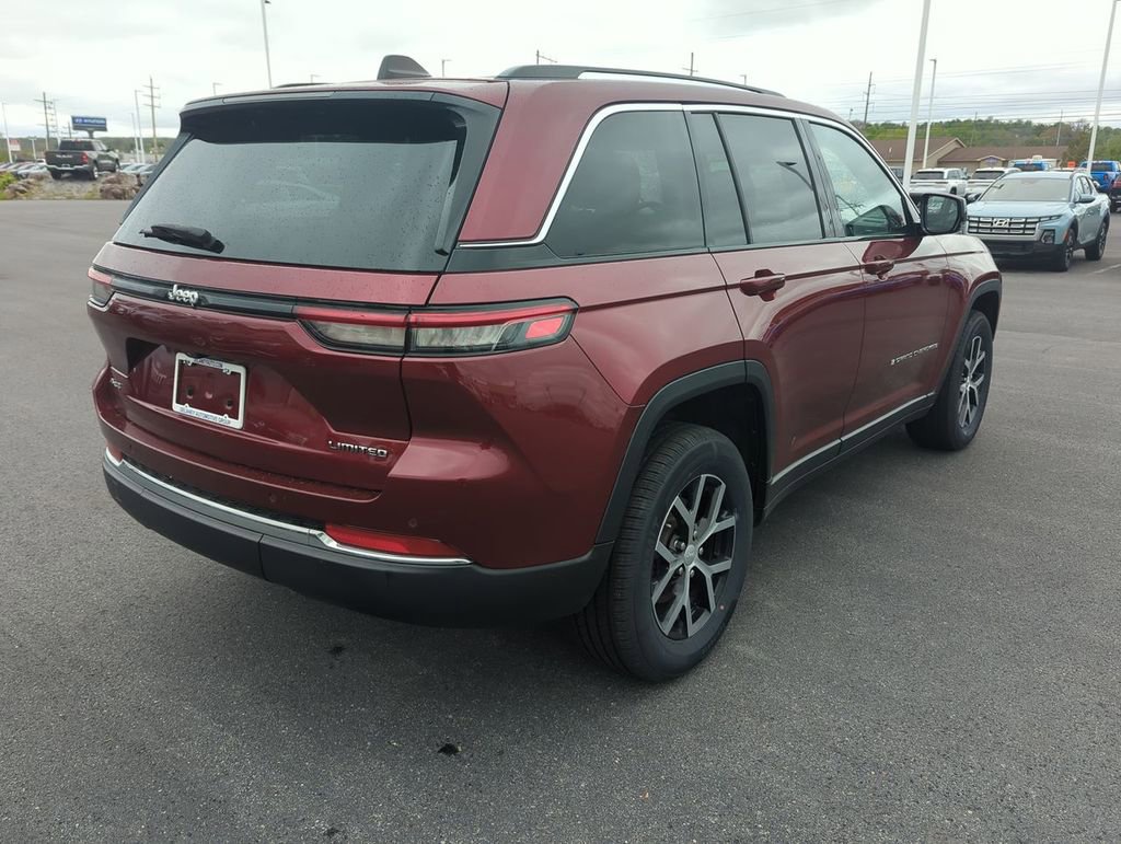 Used 2023 Jeep Grand Cherokee Limited AWD/4WD image 8
