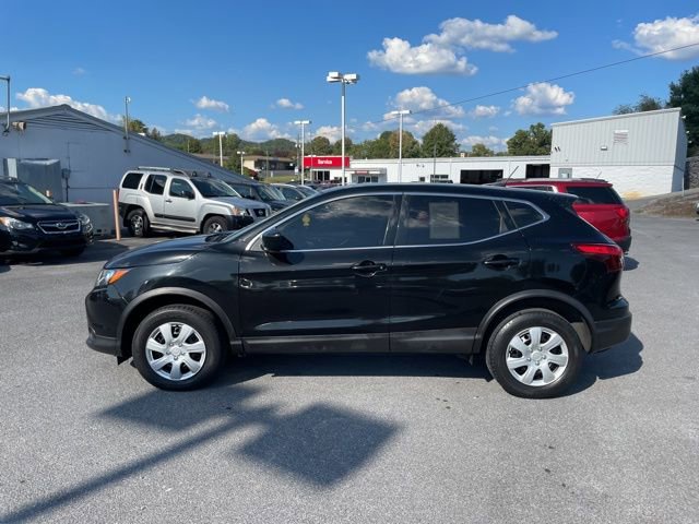 Used 2019 Nissan Rogue Sport S image 5