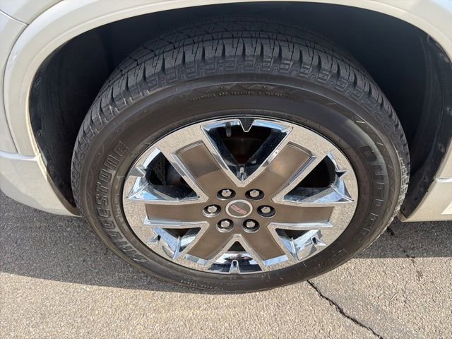 Used 2011 GMC Acadia Denali image 17