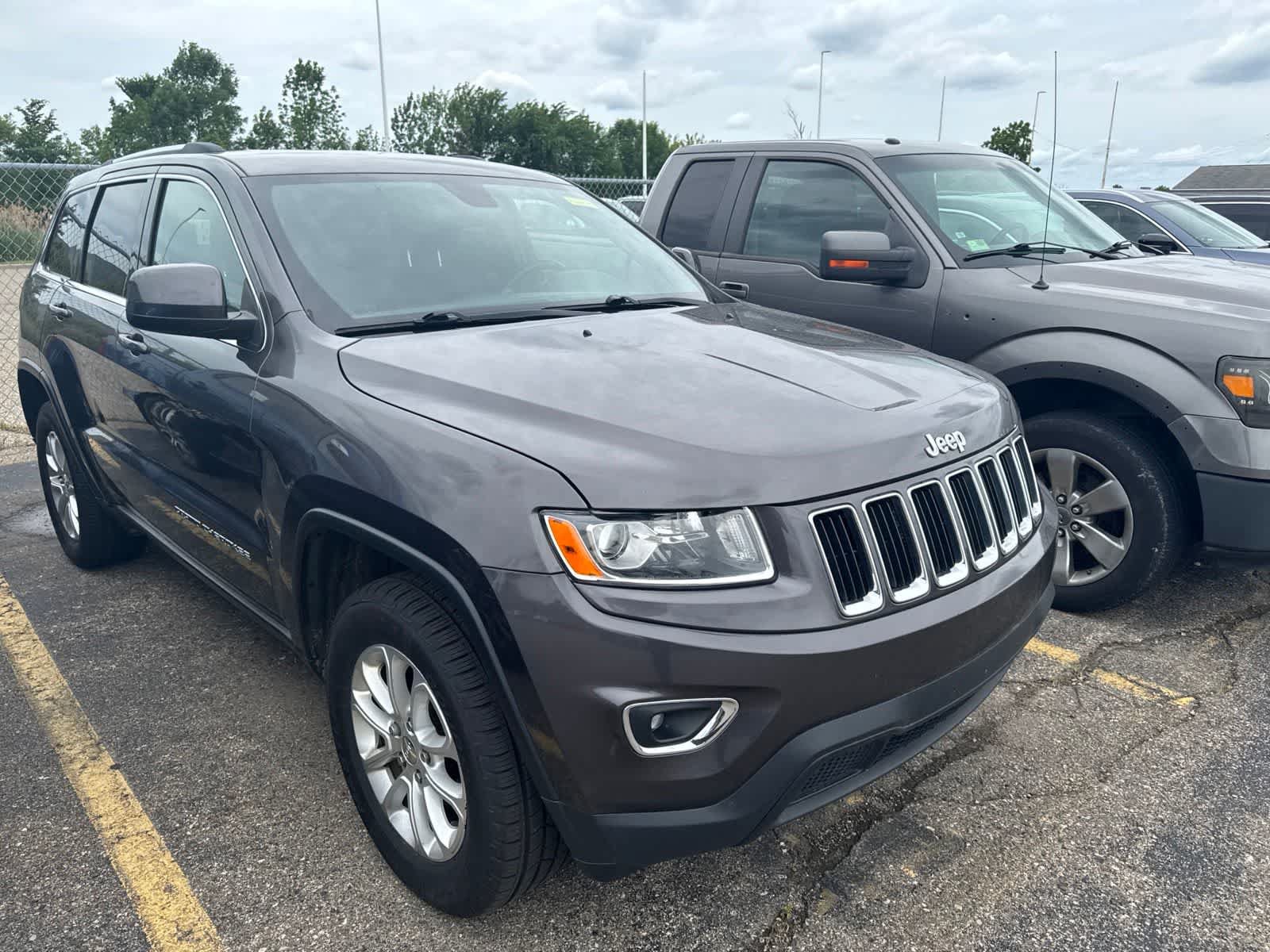 Used 2014 Jeep Grand Cherokee Laredo w/ 18" Wheel & 8.4" Radio Group AWD/4WD image 6