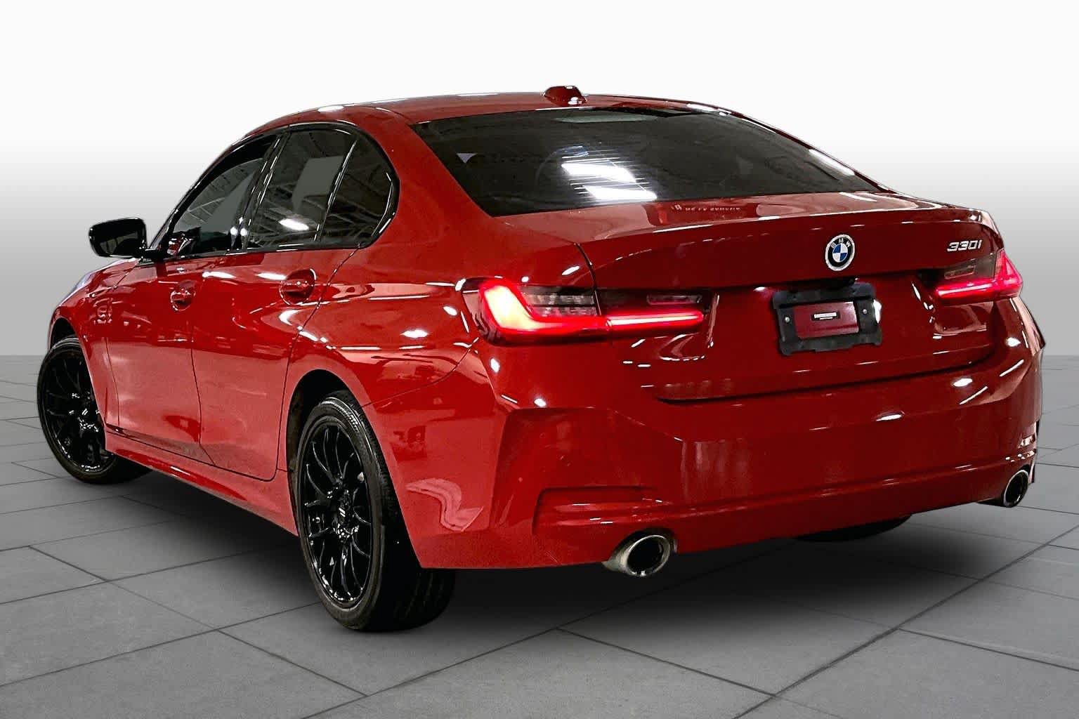 Used 2023 BMW 330i Sedan RWD image 12