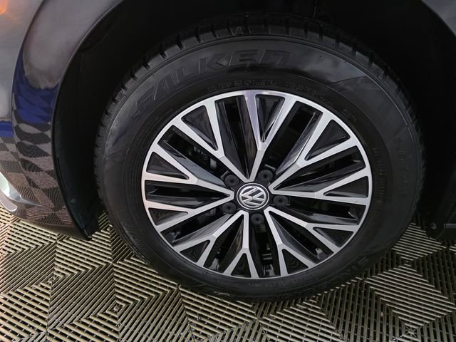 Used 2019 Volkswagen Jetta SEL image 10