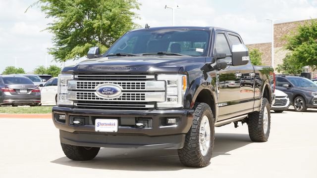 Used 2019 Ford F250 Platinum w/ Platinum Ultimate Package image 3
