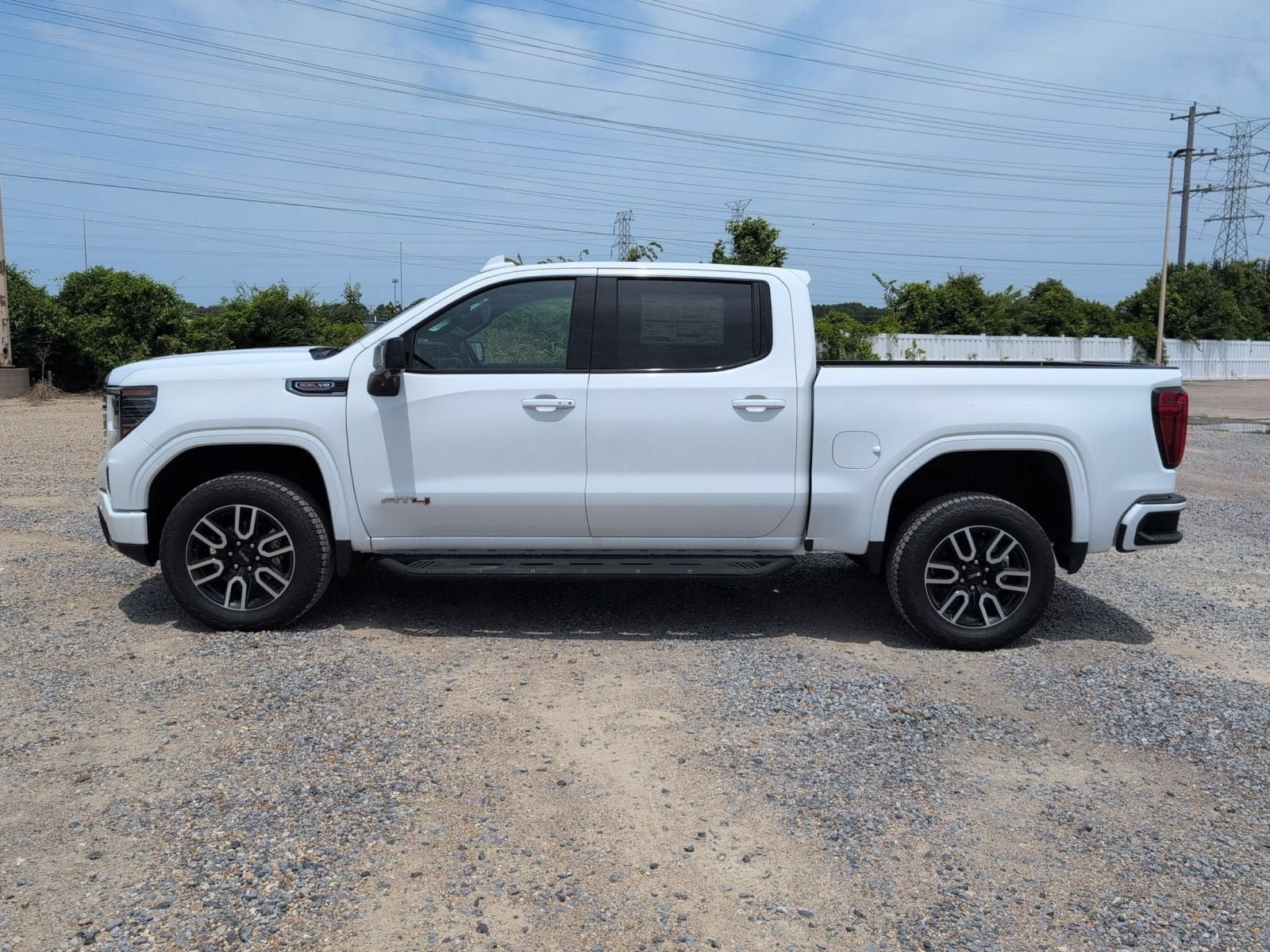 New 2026 GMC Sierra 1500 AT4 w/ AT4 Premium Package AWD/4WD image 2