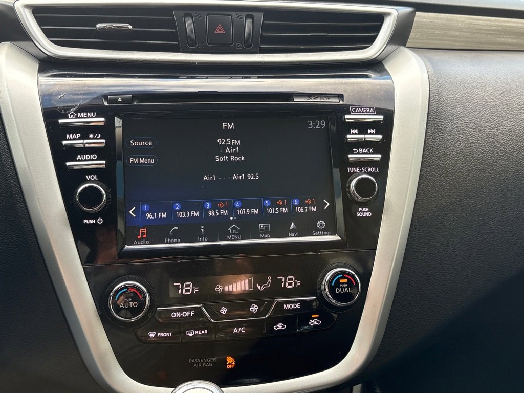 Used 2018 Nissan Murano SV image 17
