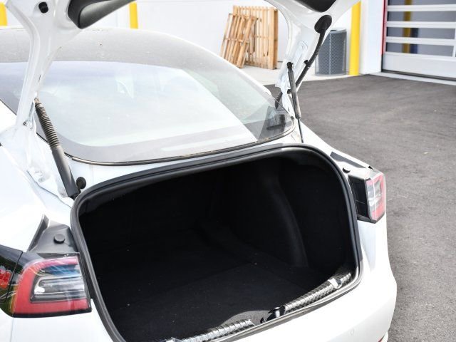Used 2022 Tesla Model 3 Performance AWD/4WD image 23