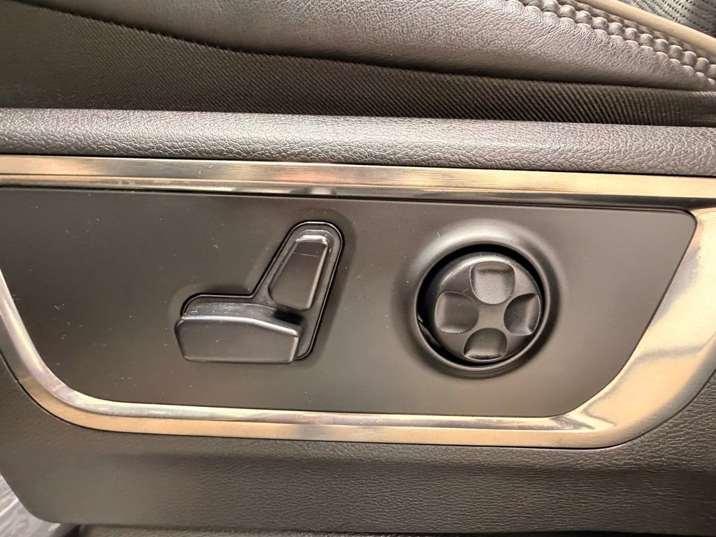 Used 2020 RAM 1500 Limited image 31