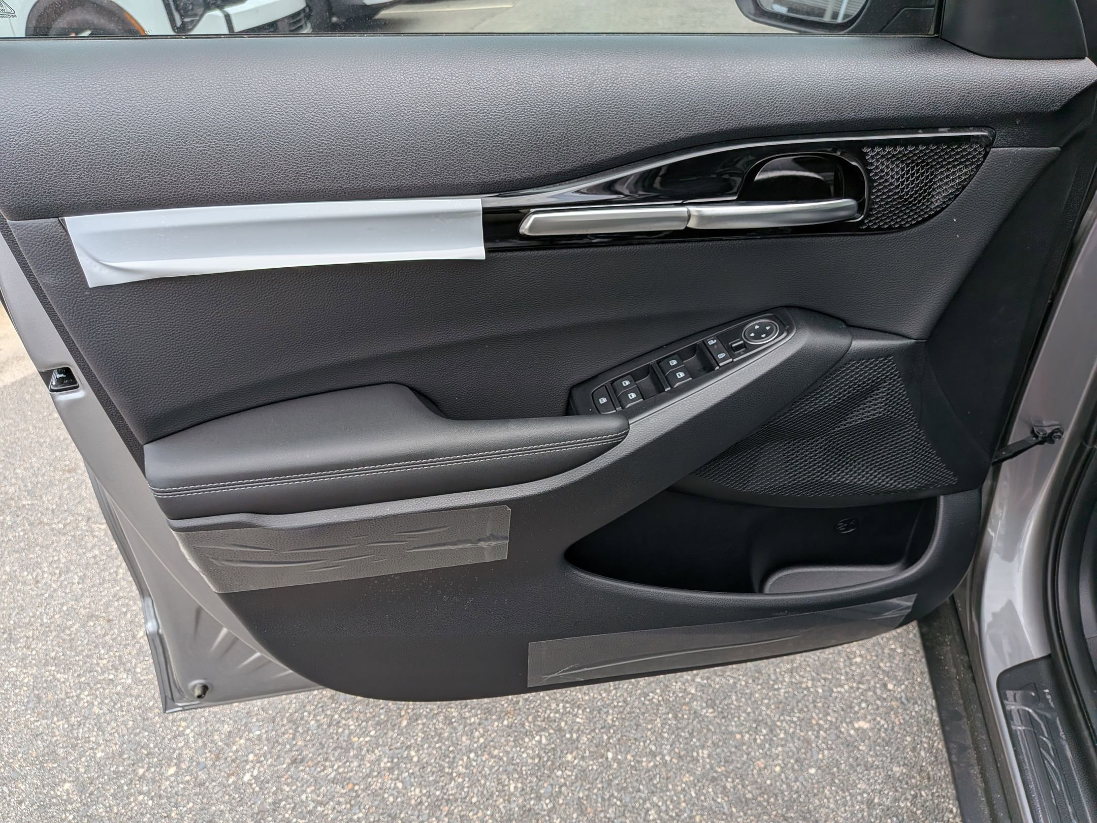 New 2026 Kia Seltos S FWD image 11