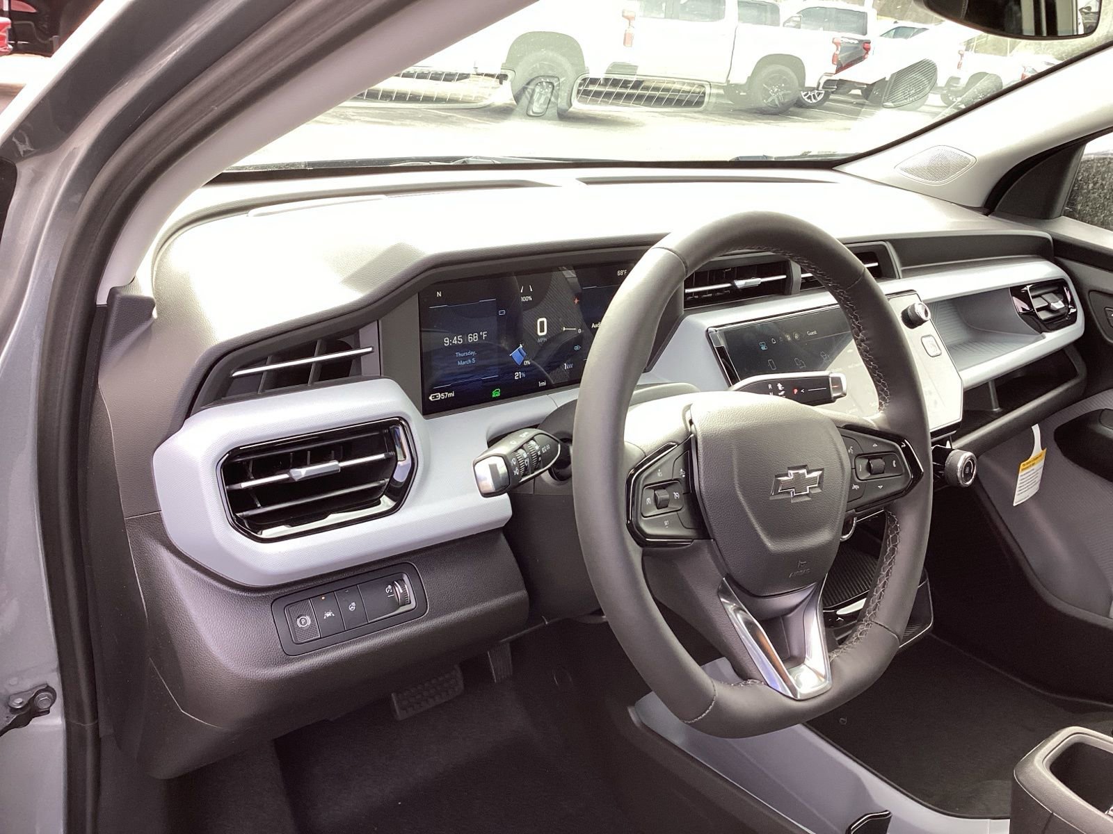 New 2027 Chevrolet Bolt LT w/ Comfort Package image 9