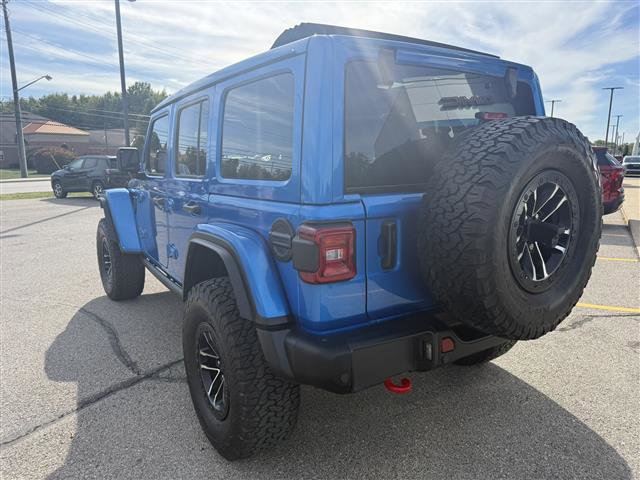 Used 2024 Jeep Wrangler Unlimited Rubicon image 4