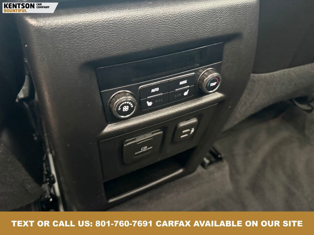 Used 2021 Chevrolet Traverse Premier w/ Redline Edition image 38