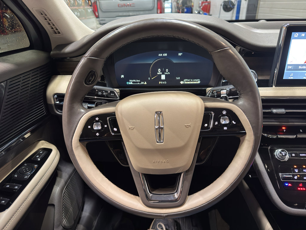 Used 2022 Lincoln Corsair Reserve w/ Equipment Group 201A image 21