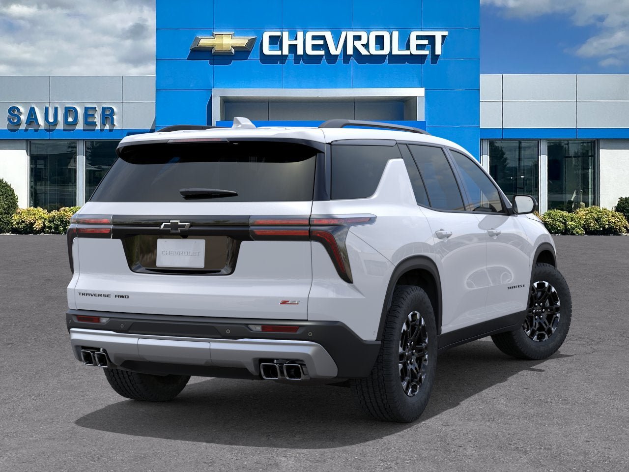 New 2027 Chevrolet Traverse Z71 w/ LPO, Floor Liner Package AWD/4WD image 4