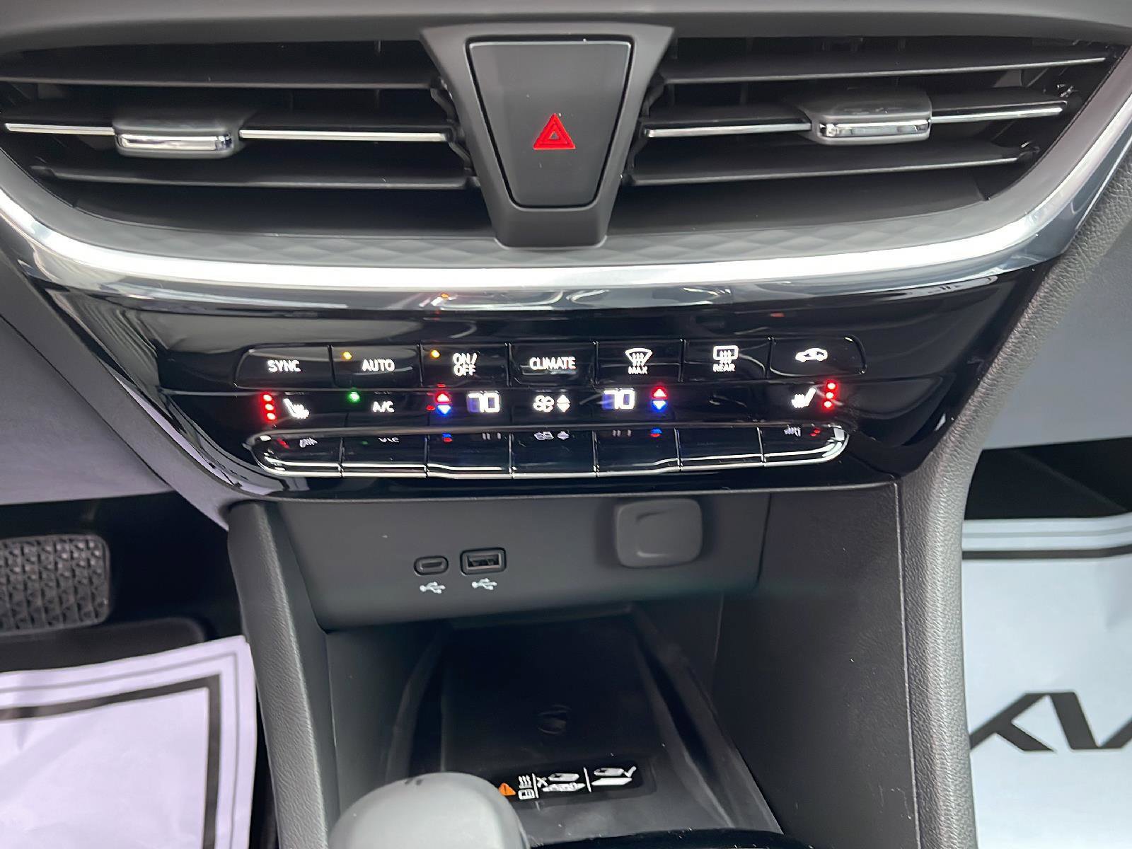 Used 2025 Buick Encore GX Avenir w/ Avenir Technology Package image 14