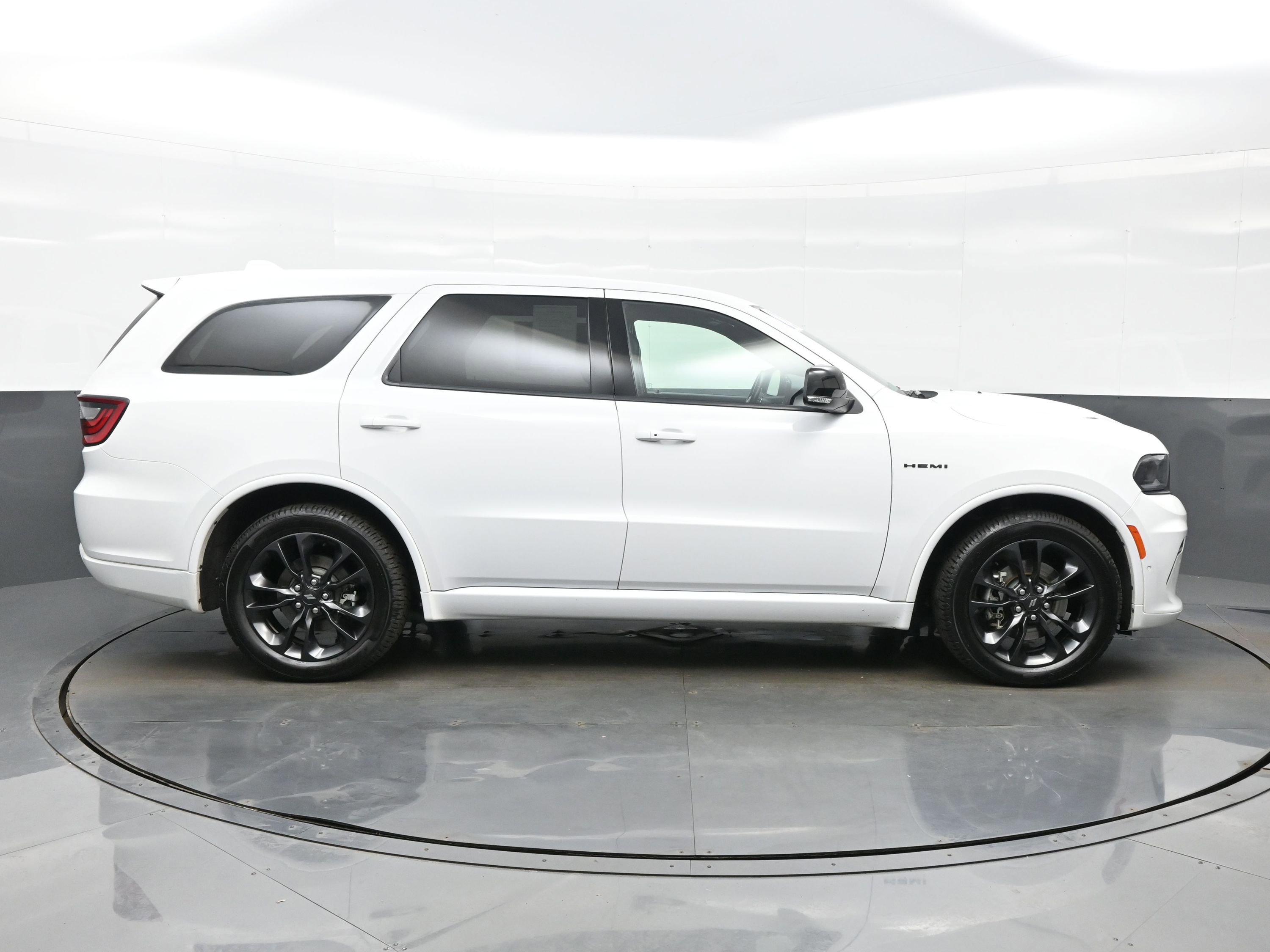 Used 2022 Dodge Durango R/T w/ Blacktop Package image 7