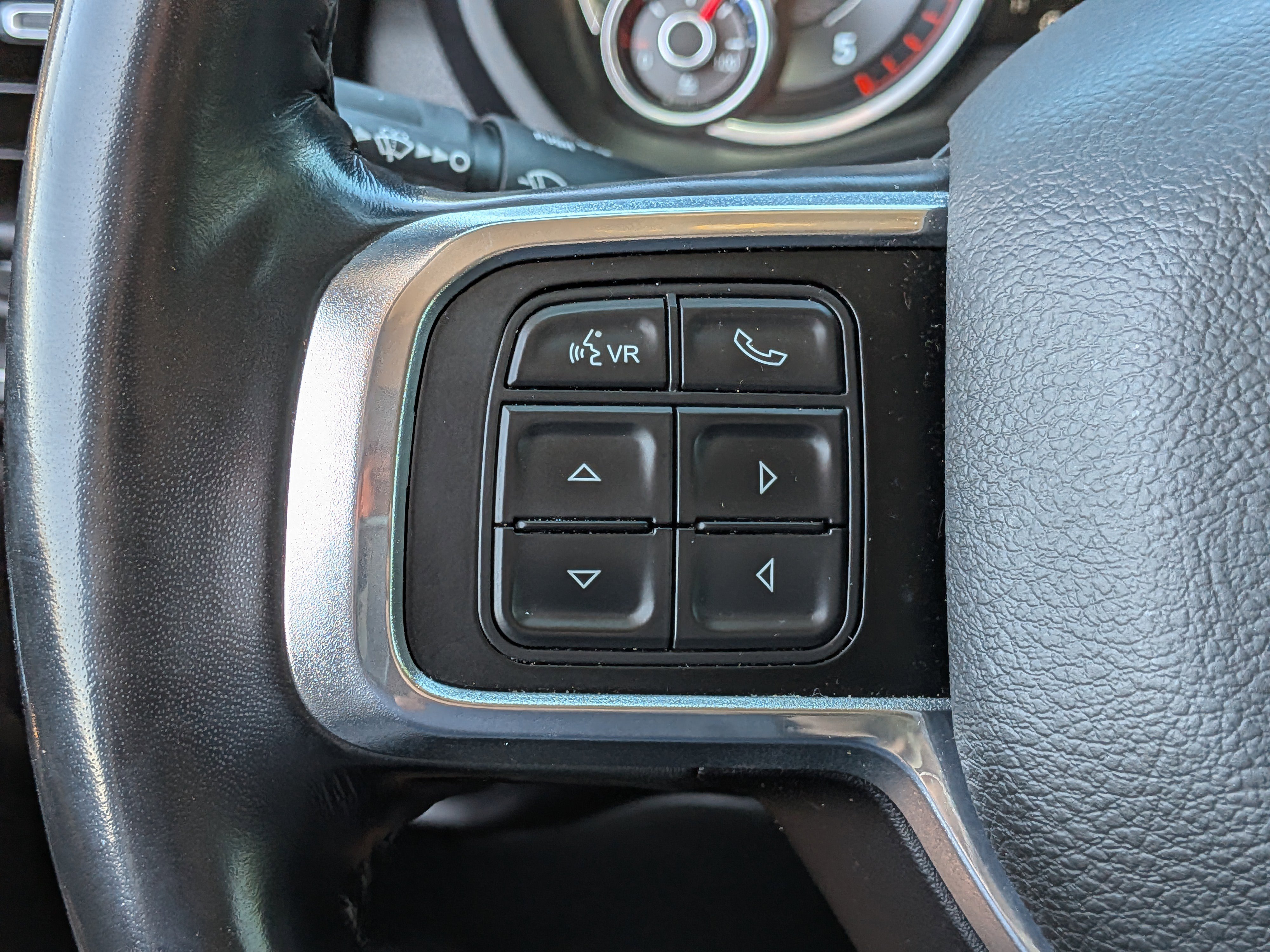 Used 2022 RAM 2500 Laramie AWD/4WD image 24