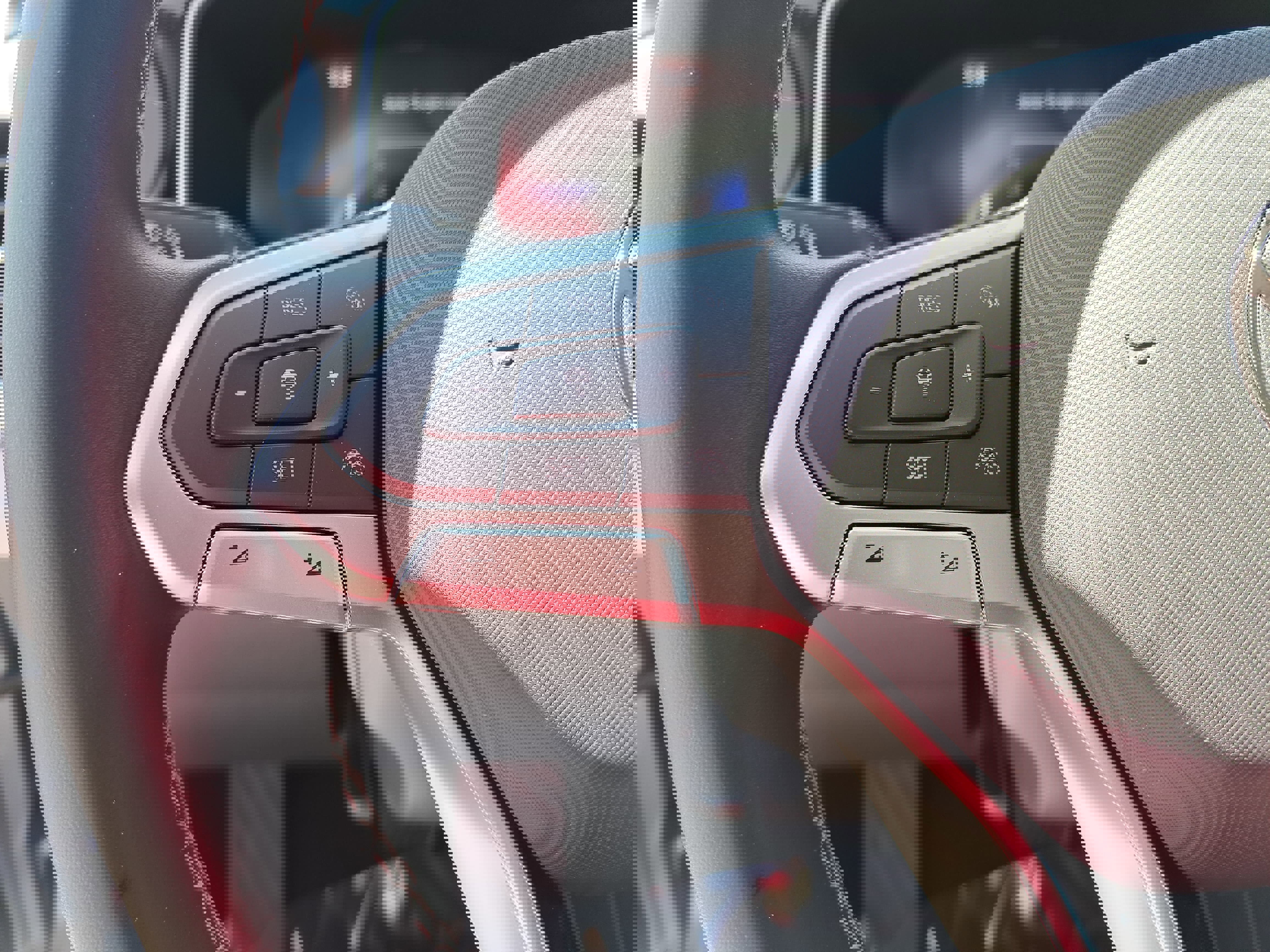 Certified 2025 Volkswagen Taos SE image 17