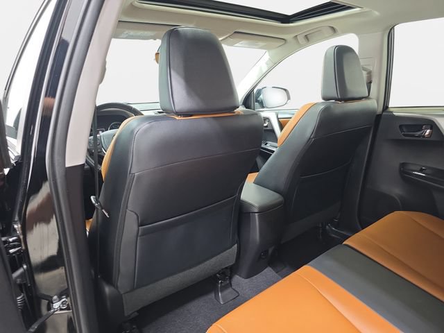 Used 2016 Toyota RAV4 Limited AWD/4WD image 12