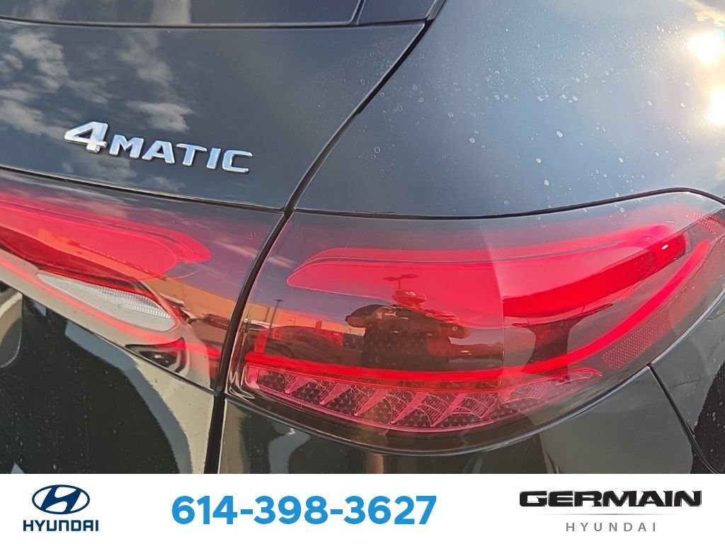Used 2024 Mercedes-Benz GLC 300 4MATIC image 9