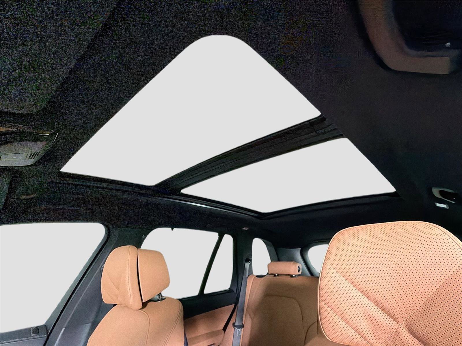 New 2026 BMW X5 M60i image 22