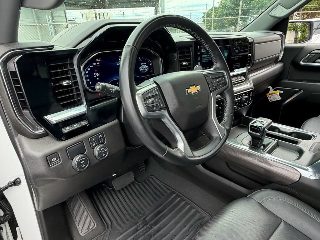 Certified 2024 Chevrolet Silverado 1500 LTZ w/ LTZ Premium Package RWD image 10