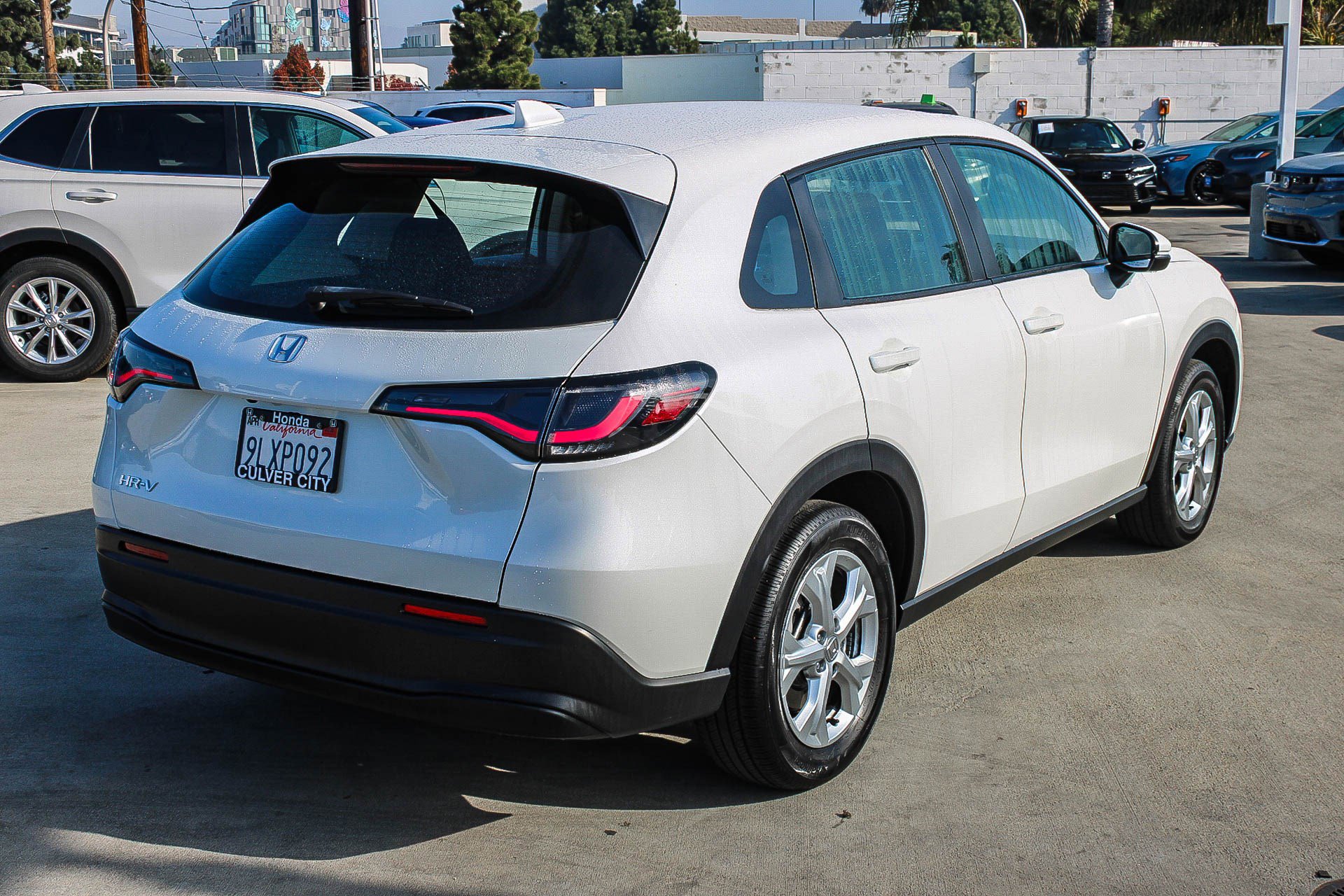 Certified 2024 Honda HR-V LX image 9