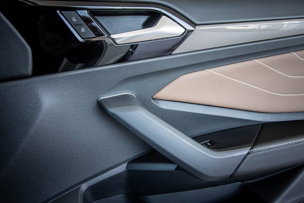 New 2026 Volkswagen Jetta SEL FWD image 45