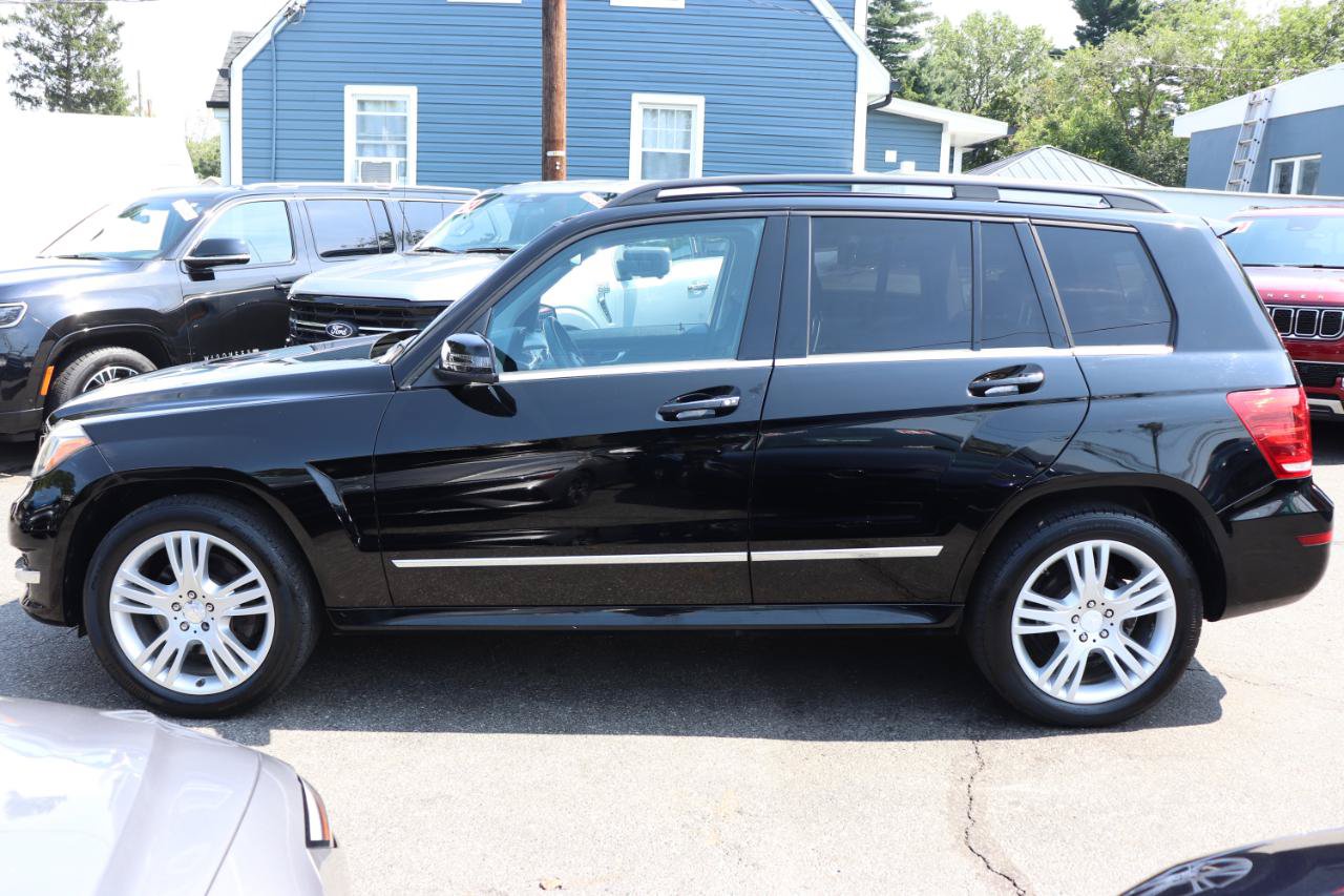 Used 2015 Mercedes-Benz GLK 350 4MATIC image 2