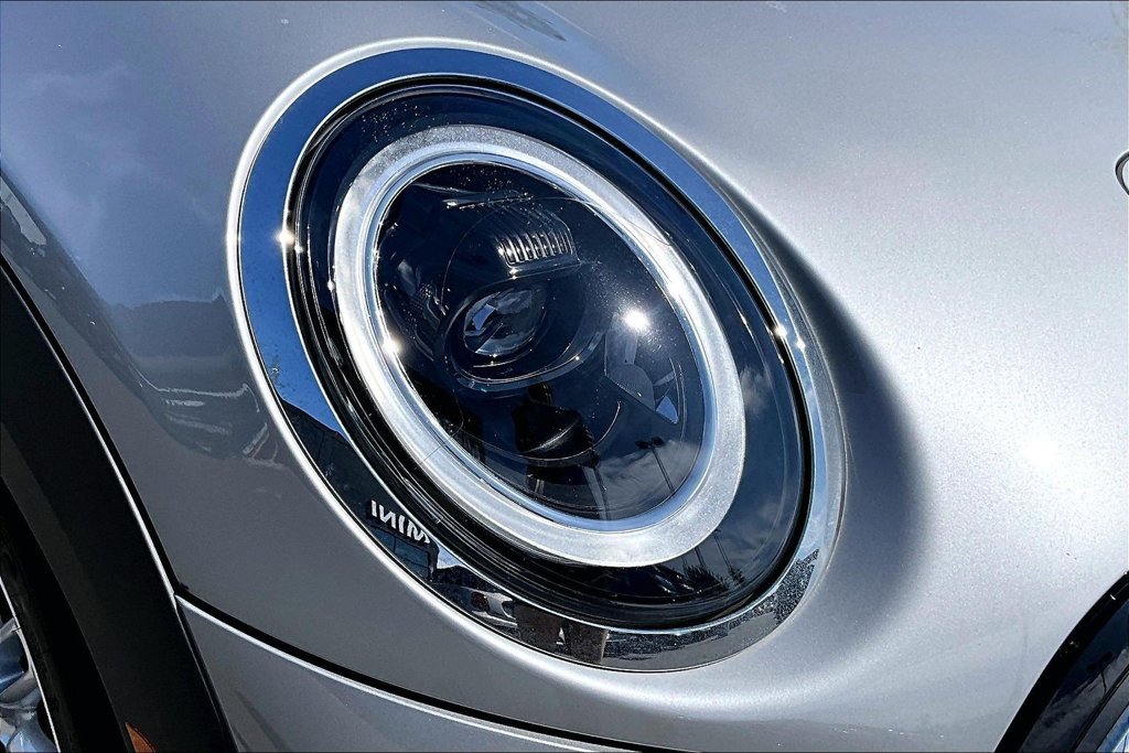 Used 2024 MINI Cooper SE FWD image 27