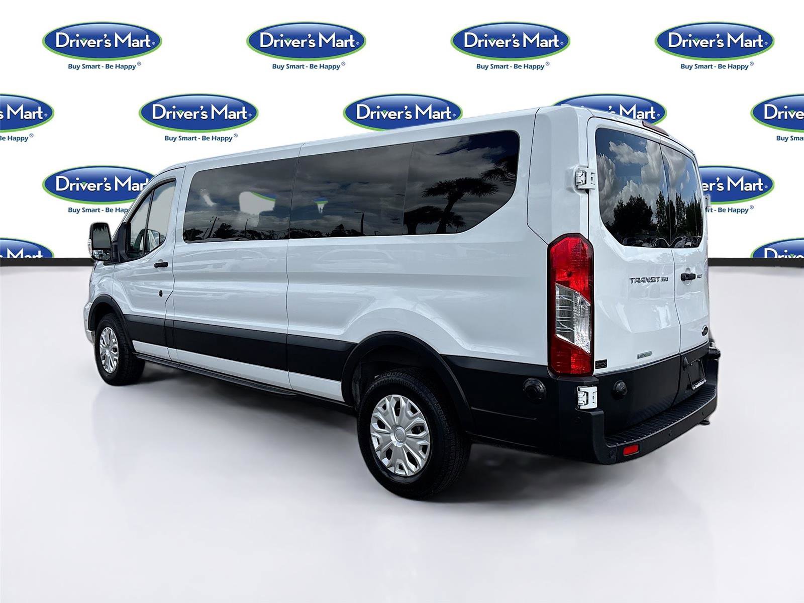 Used 2024 Ford Transit 350 XLT image 5