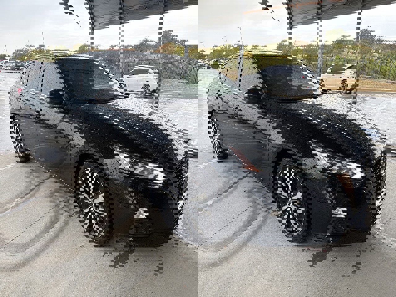 Certified 2022 Nissan Altima 2.5 SR