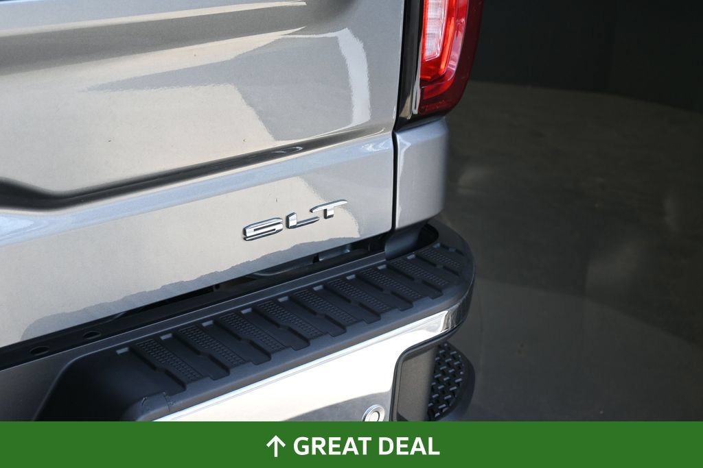 Used 2021 GMC Sierra 1500 SLT w/ SLT Premium Plus Package AWD/4WD image 15