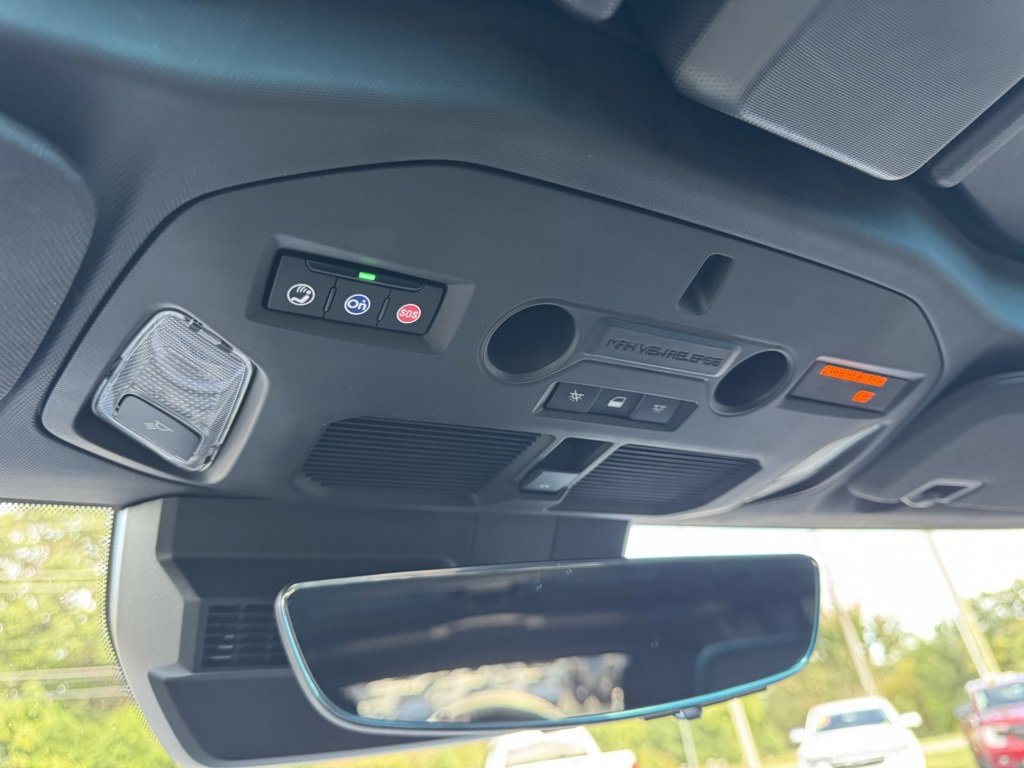 Used 2024 GMC Hummer EV 3X image 37