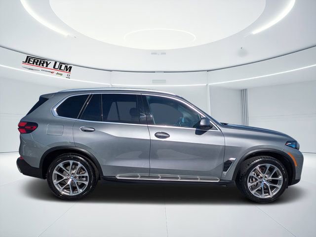 Used 2024 BMW X5 xDrive40i image 2