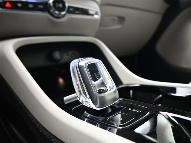 Used 2023 Volvo XC40 B5 Plus w/ Driver Assist Package image 11