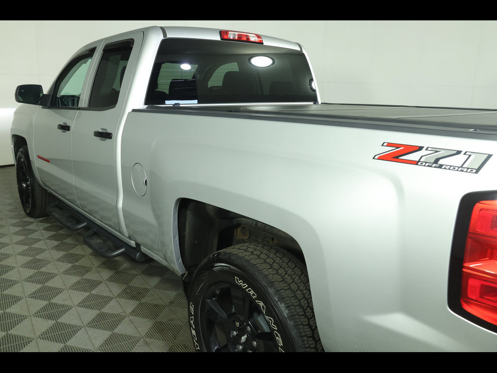 Certified 2019 Chevrolet Silverado 1500 LT w/ All Star Edition AWD/4WD image 18