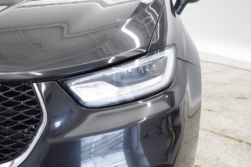 Certified 2023 Chrysler Pacifica Touring-L FWD image 13