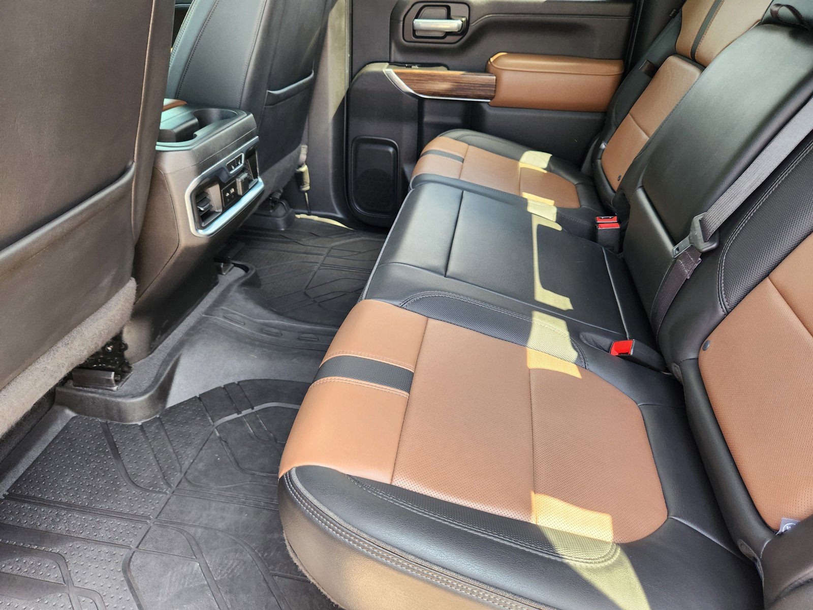 Used 2021 Chevrolet Silverado 3500 High Country AWD/4WD image 13