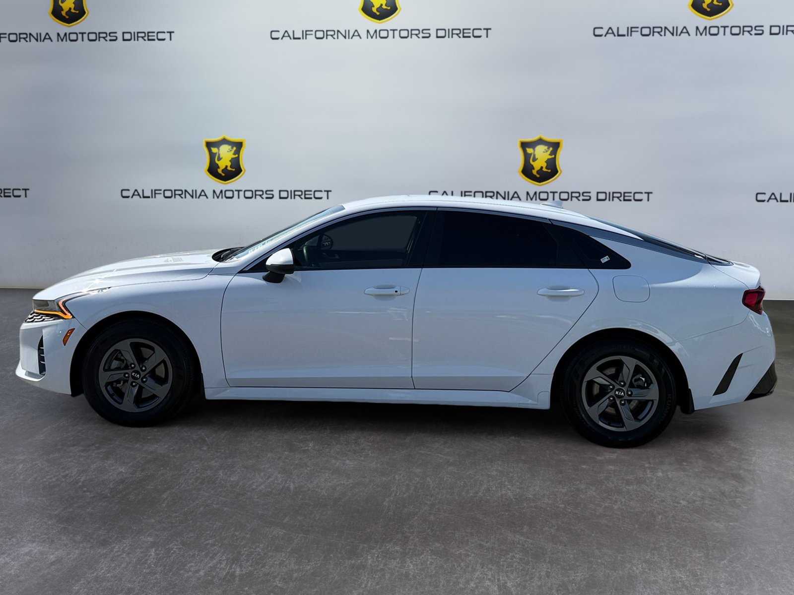 Used 2021 Kia K5 LXS AWD/4WD image 2