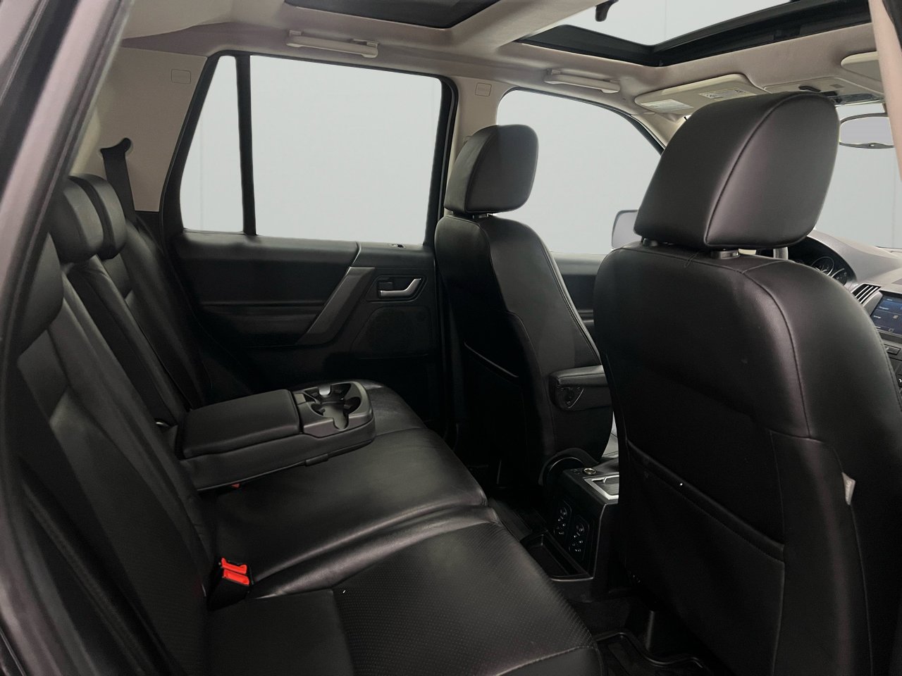 Used 2008 Land Rover LR2 HSE image 23