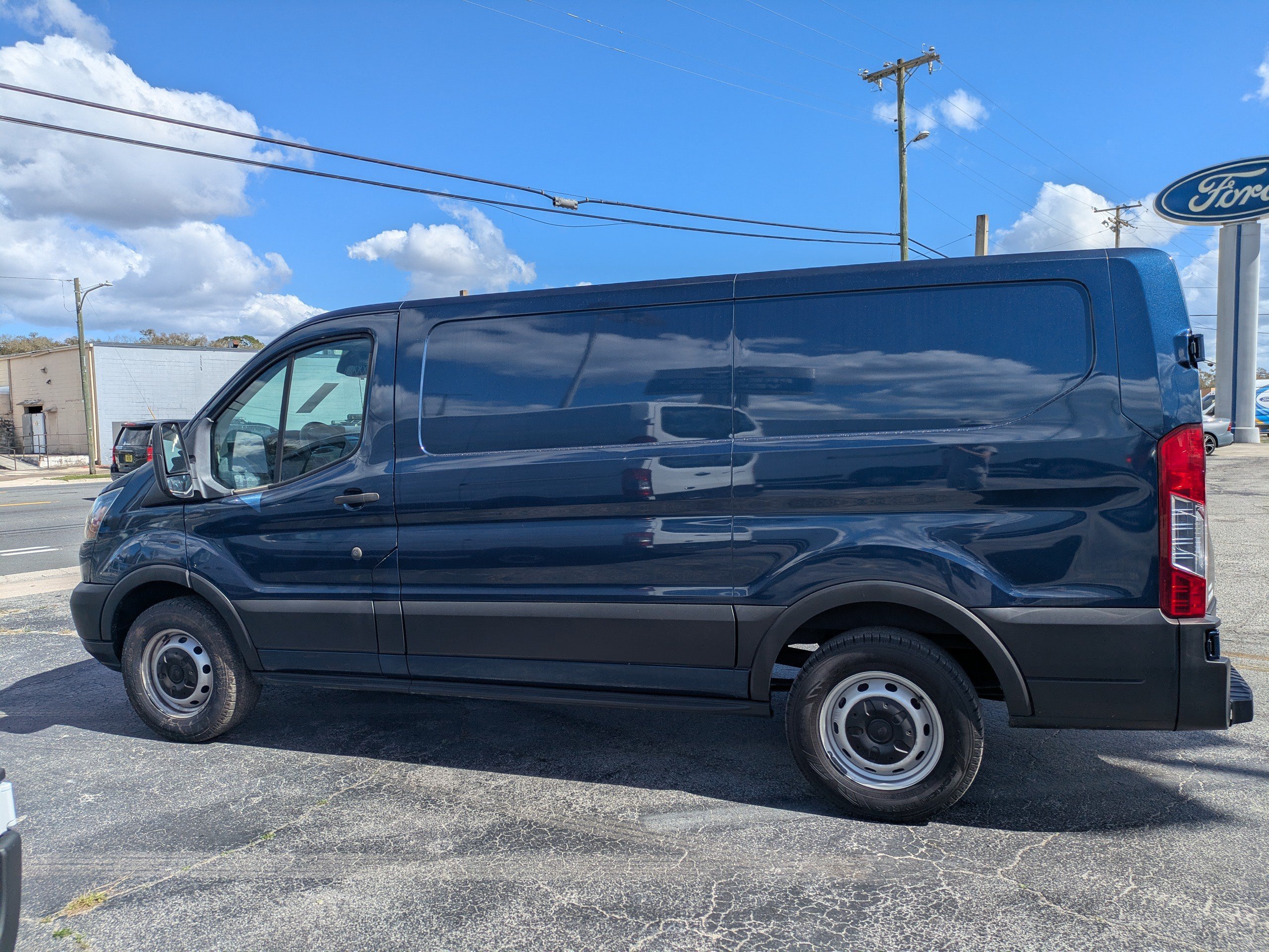 Used 2019 Ford Transit 150 130 Low Roof w/ Interior Upgrade Package RWD image 6