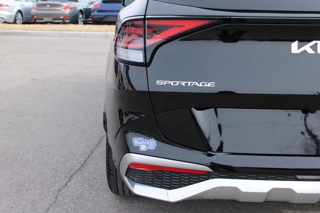 Used 2025 Kia Sportage SX image 47